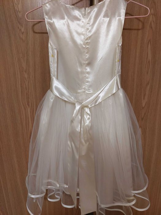 Святкова сукня для дівчинки