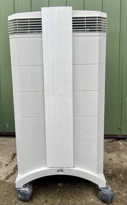 Очисник повітря IQAir HealthPro Plus XE з інтелектуальною фільтрацією