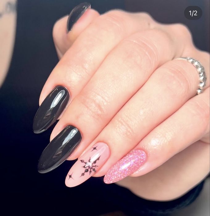 Маникюр м. Умань (центр) жіночий простір ВІЛЬНА