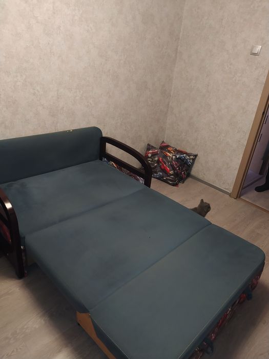 Продам диван 120м