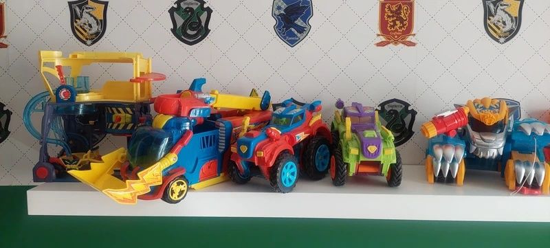 Superzing superthings figurki pojazdy