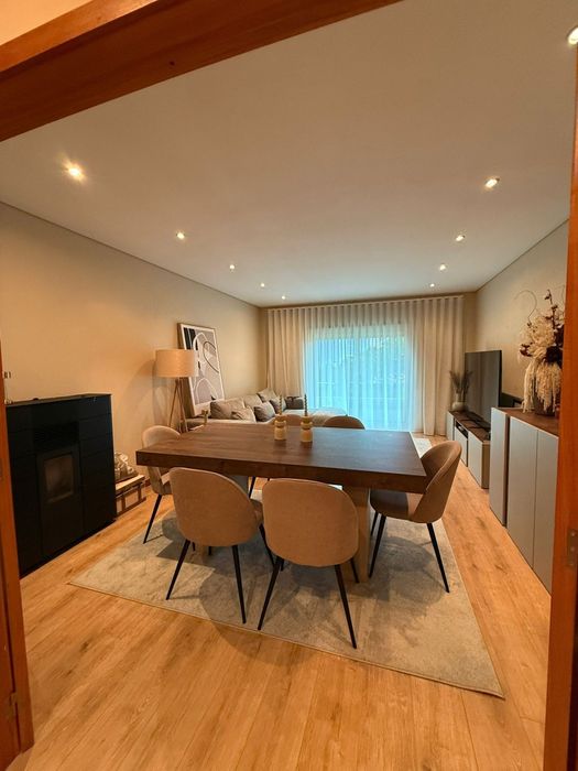 Alugo apartamento T2