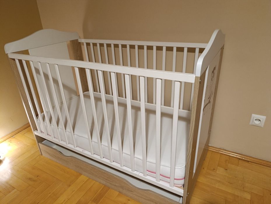 Sprzedam łóżeczko dziecięce