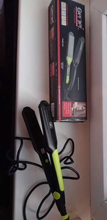 Утюжок выпрямитель для волос Gemei