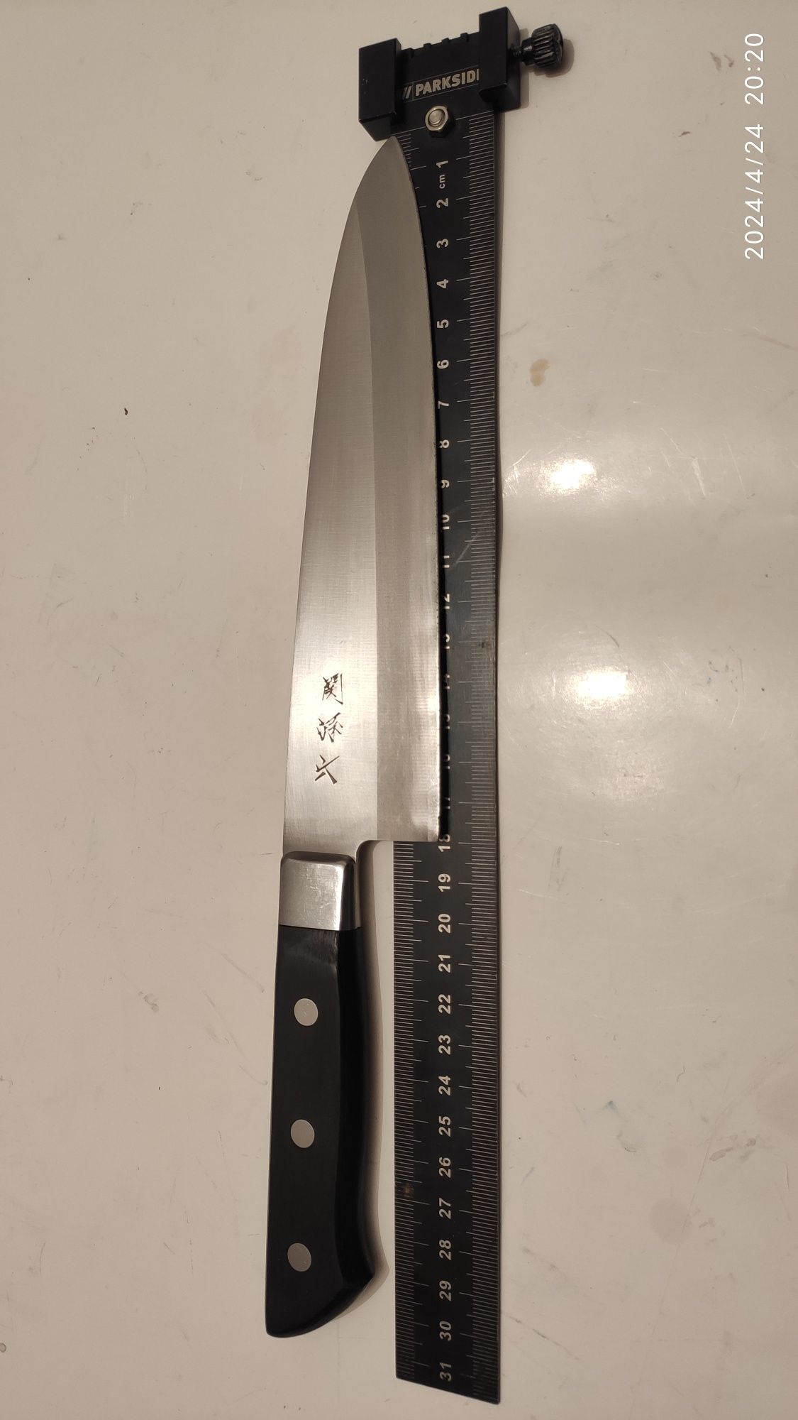 Japoński nóż typu Gyuto 180 mm z rdzeniem