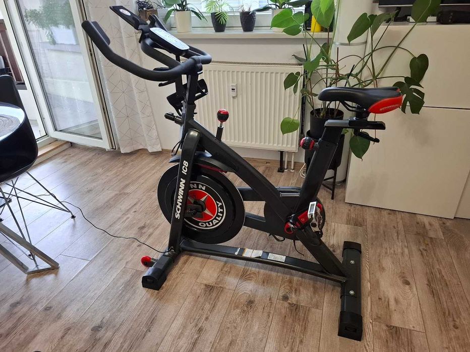 SCHWINN rower spiningowy IC8