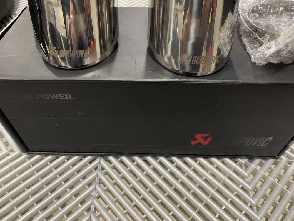 Ponteiras escape - Akrapovic