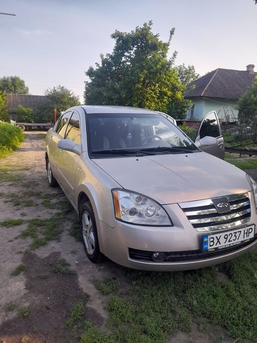 Продаю Chery Elara