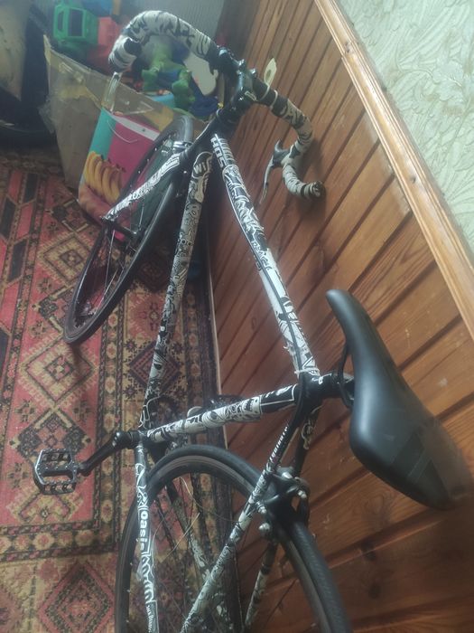 Велосипед шоссейный