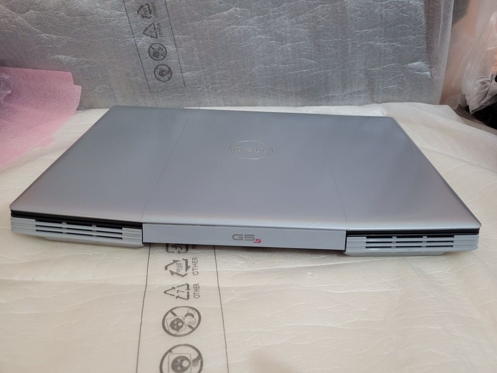 Ігровий ноутбук Dell G5 15,6" FHD IPS Ryzen 7 4800H/16/1TBSSD/RX 5600M