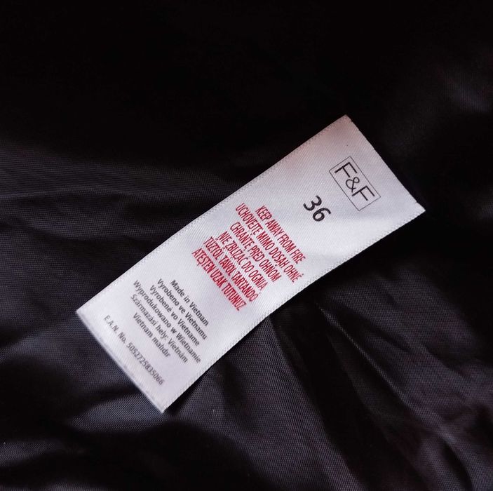 F&F śliczny markowy NOWY płaszcz rozmiar 36