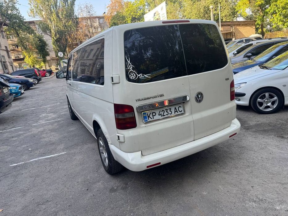 Срочно продам Volkswagen Transporter T5