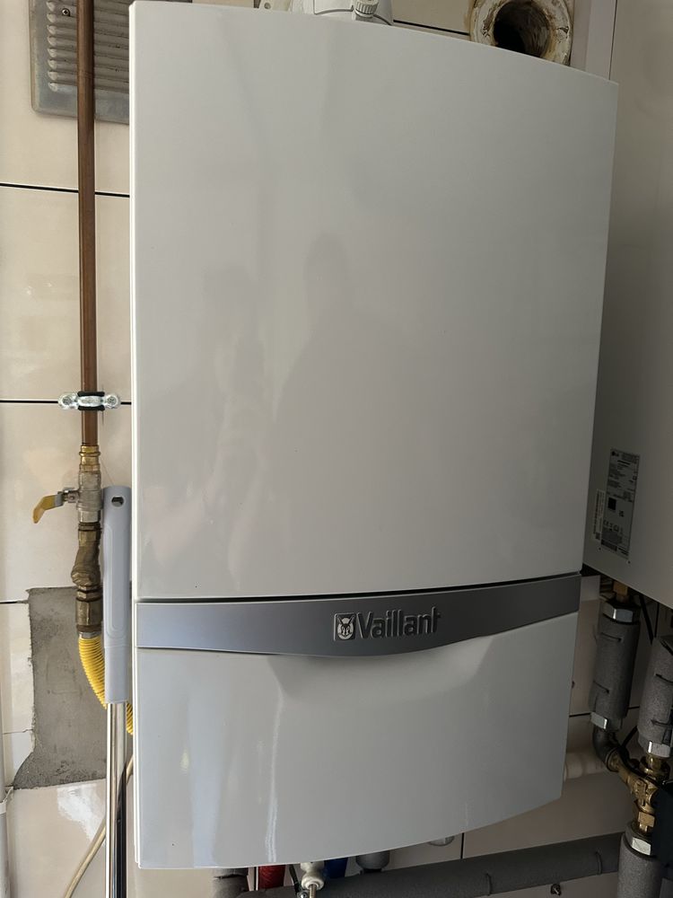 Kocioł gazowy kondensacyjny Vaillant VC 256/5-5 (H-PL) R6 ecoTEC plus