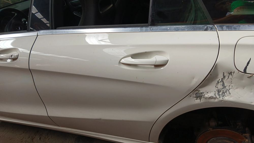 Porta trás esquerda MERCEDES-BENZ CLA Shooting Brake (X117)
