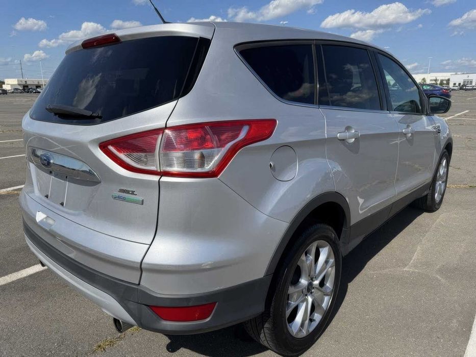 Ford Escape      2013