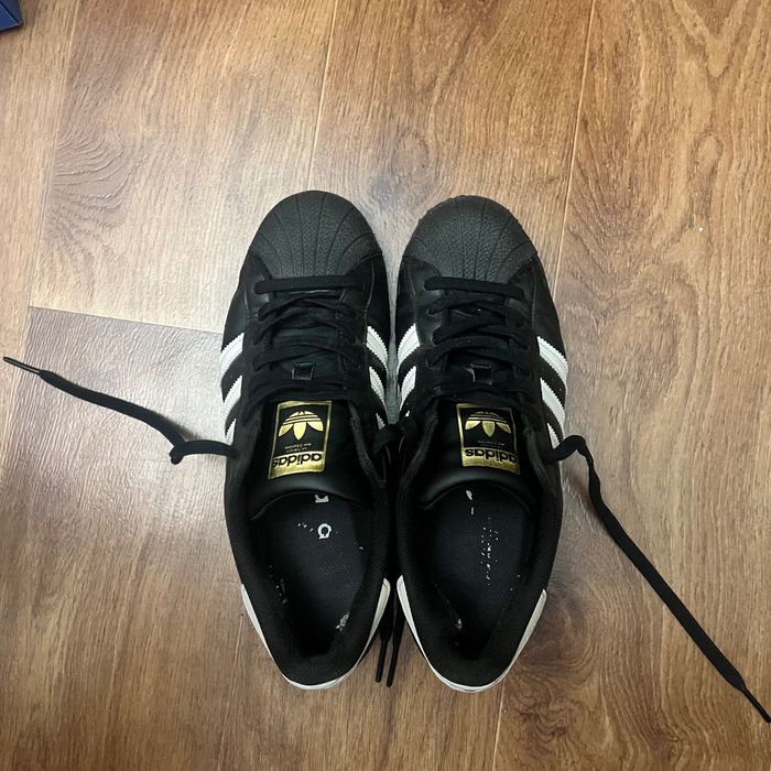 Adidas superstar 42