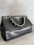 Czarna torba GUESS