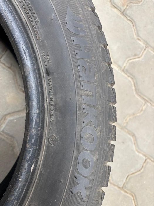 Шини 215/60R17
HANKOOK Корея
зимові 4 шт вживані