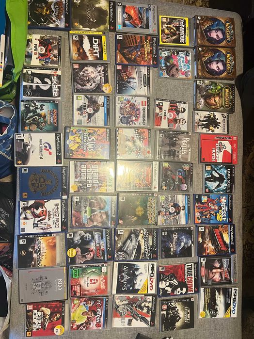 Jogos PS2 / PS3 / DVDs /Etc.