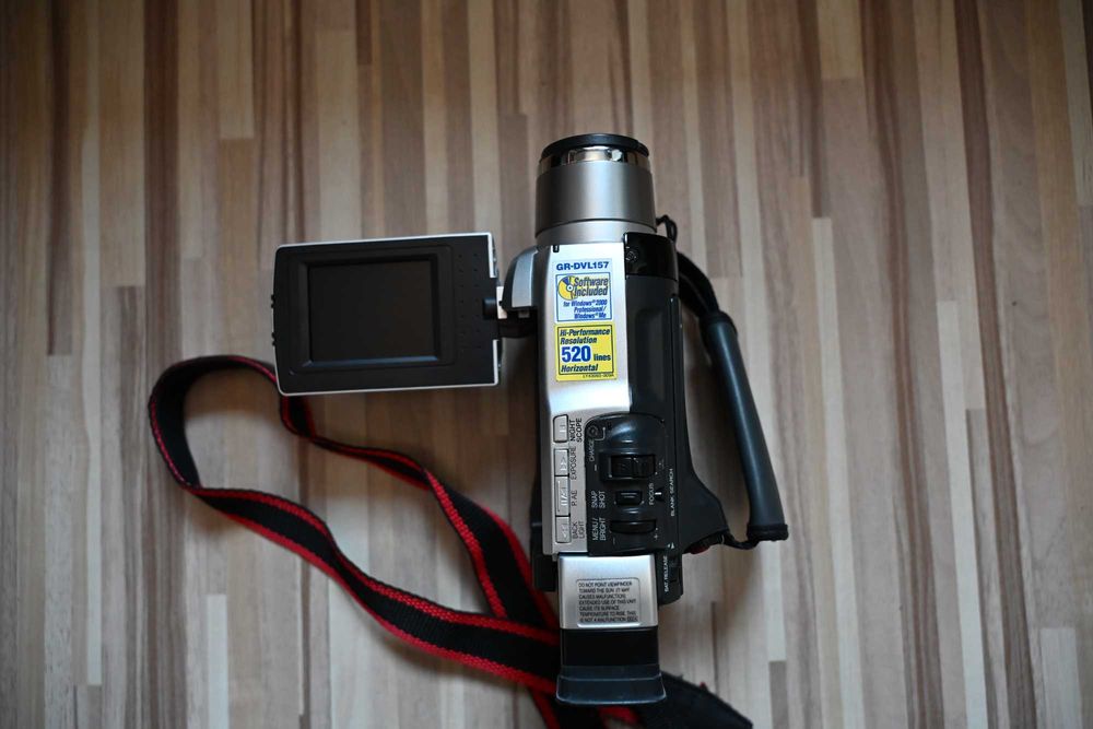 Kamera cyfrowa JVC GR-DVL157E z pełnym wyposażeniem