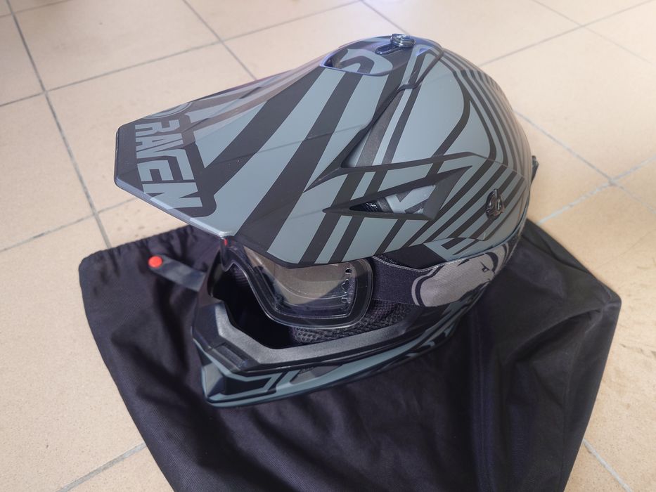 Kask Raven Cross Airborne Stripe S 55-56cm, gogle Raven Cross Edge