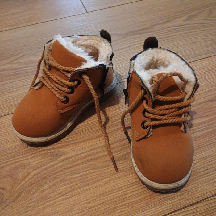 Buty dziecięce ocieplane 23