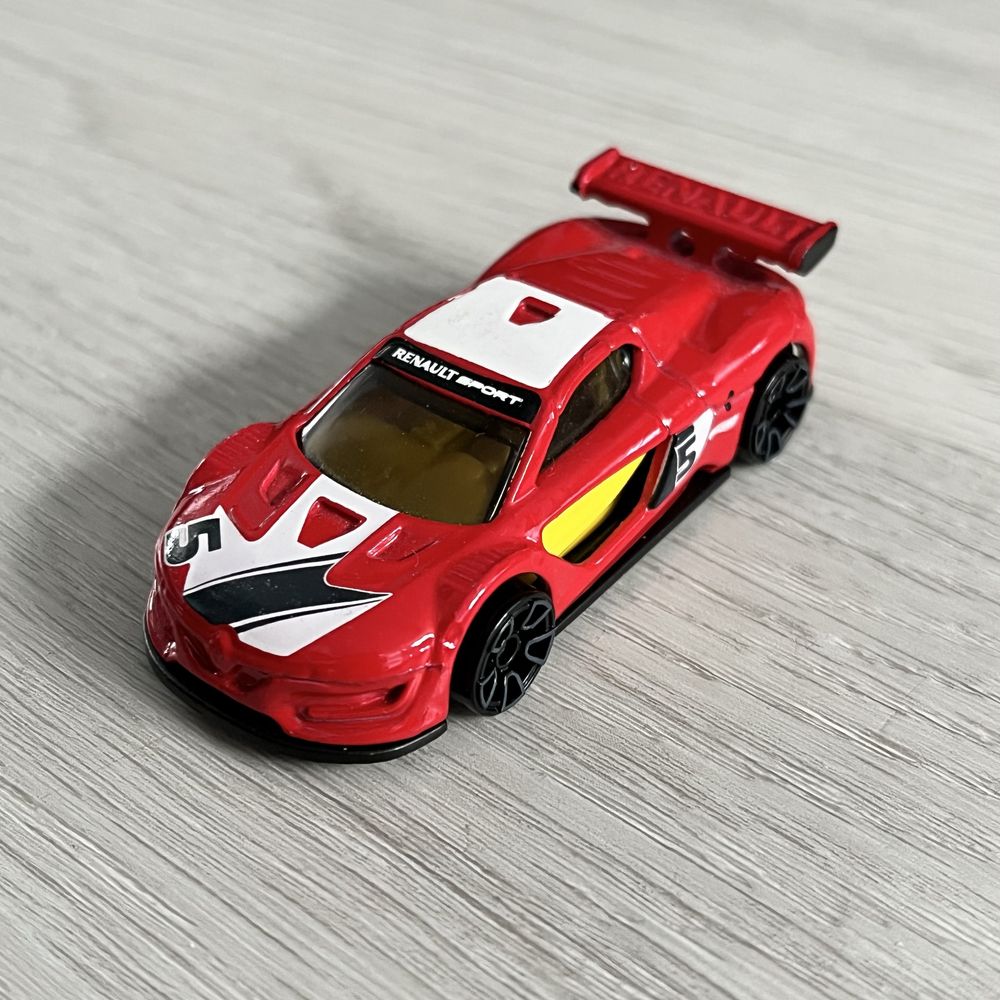 hot wheels renault sport rs czerwony