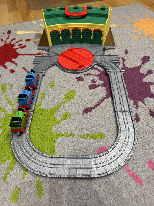 Zajezdnia stacyjkowo Tomek&Przyjaciele