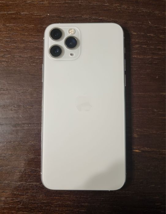 Продам айфон 11 про с рсим