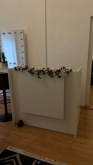 Меблі для салону краси