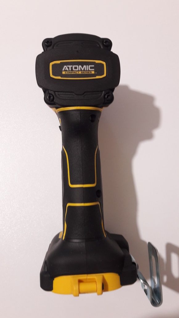 Гайковерт Dewalt DCF 850