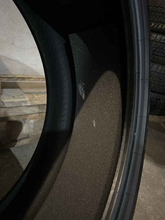 235/45/18 98V Pirelli Sottozero 3