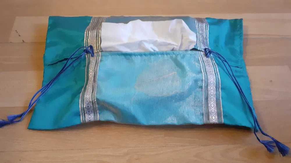 Capa decorativa para caixa de lenços de papel