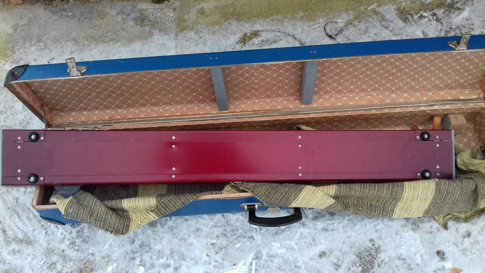 Stara maszyna dziewiarska z orginalnym futeralem piekny stan