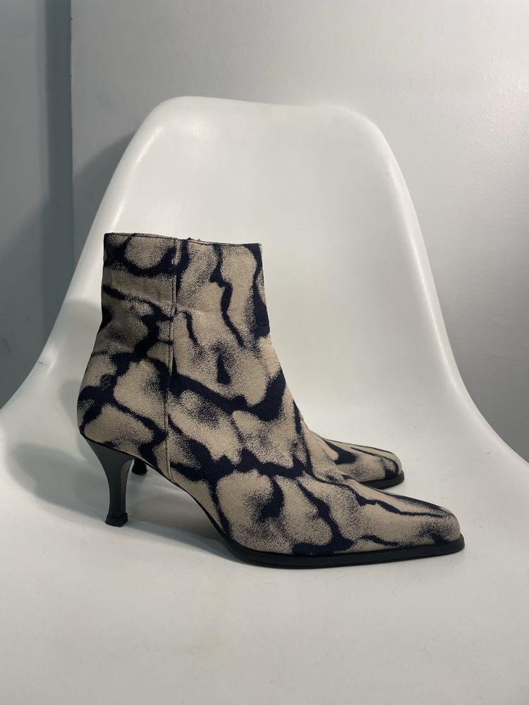 Botas tamanho 39