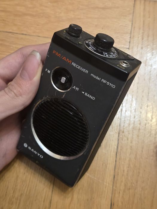 Radio Sanyo RP 5110 AM/FM receiver made in japan