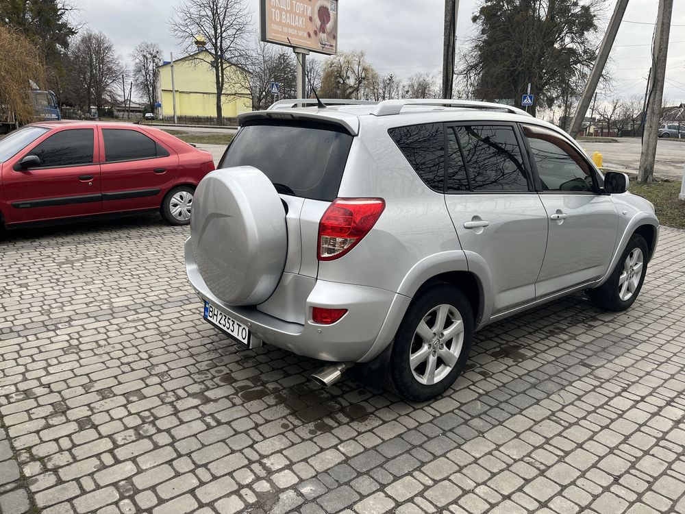 Toyota rav 4, 2.4 газ/бензин