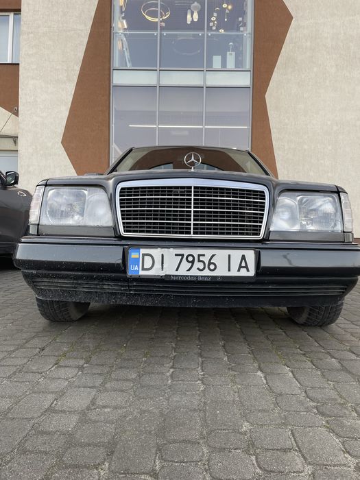 Mercedes E220 W124