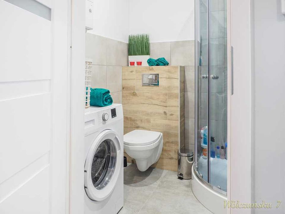 Wólczańska 7 - Pokój dla studentki w 3-osobowym mieszkaniu m.19 AMUZ