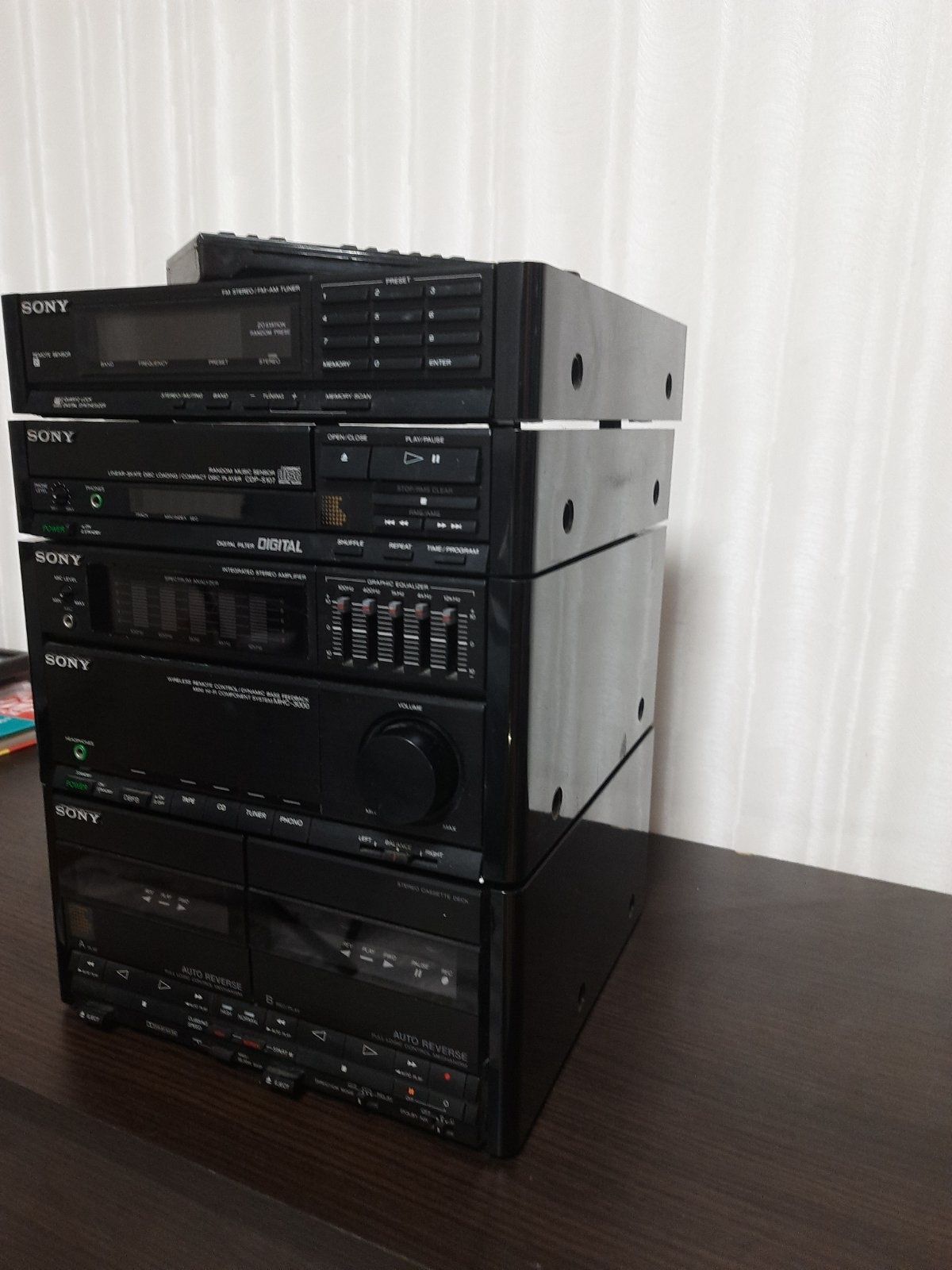 Sony mhc 3000  +,cdp s107,пульт ,мануал, без колонок.