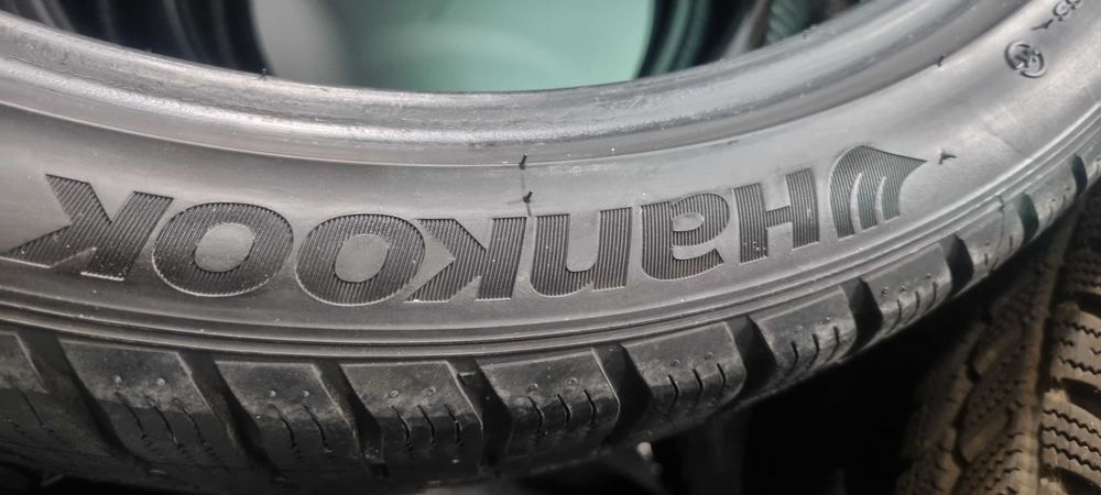 Opony zimowe 255/35R2097W
