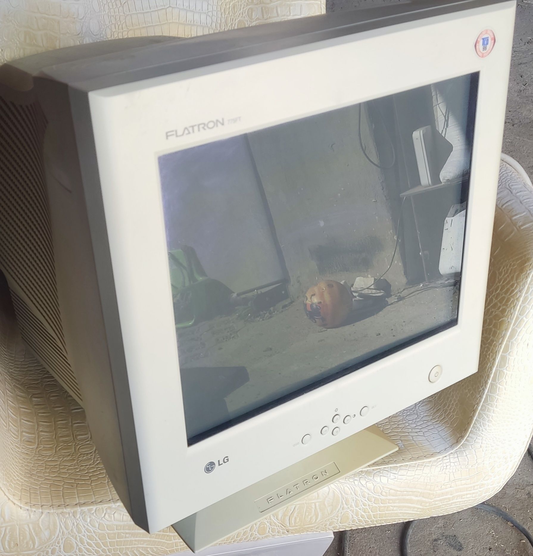 Monitor LG flatron 775ft