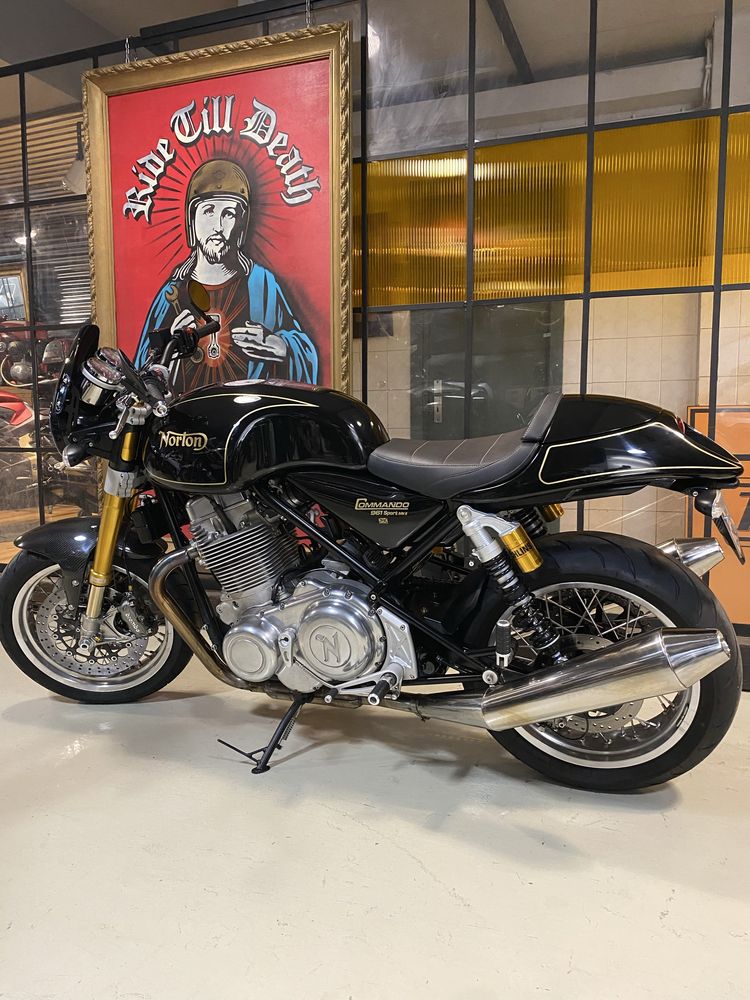 Norton Commando Sport 961 MK II Nacional