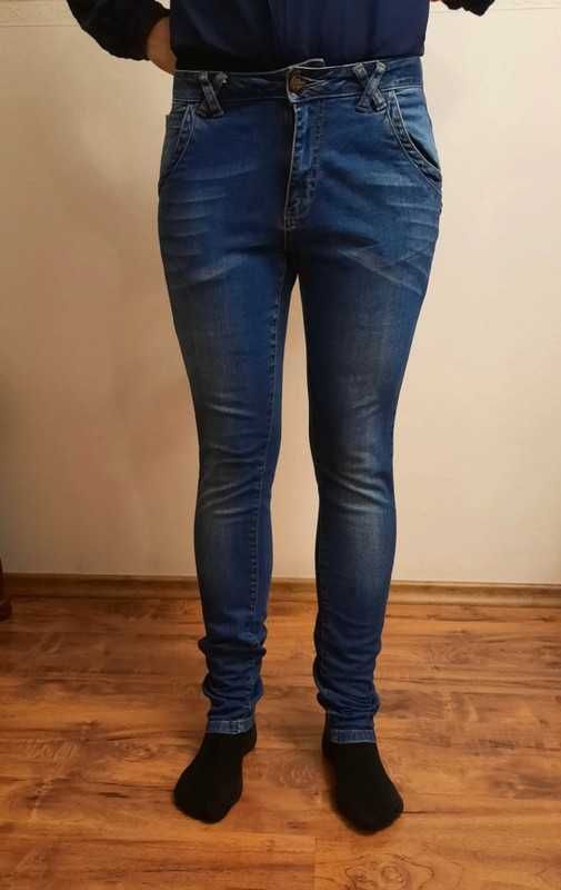 Spodnie jeansowe, jeansy Jam Jeans rozmiar 28, orientacyjnie M