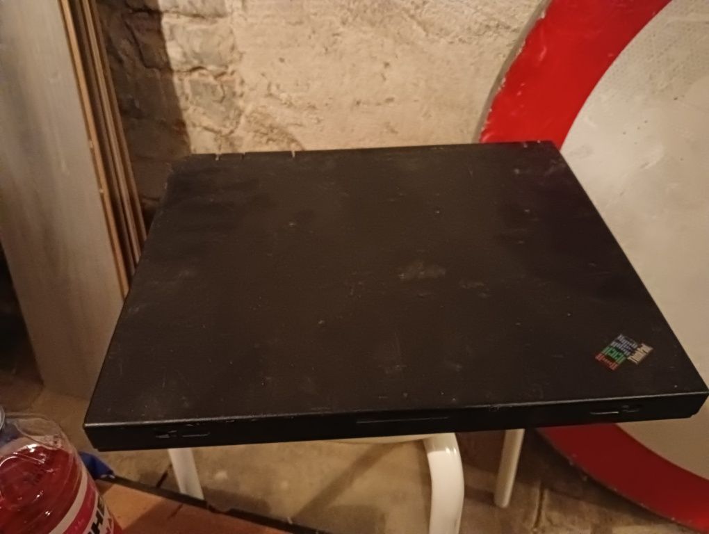 Laptop ThinkPad (Nie wiadomo czy sprawny)
