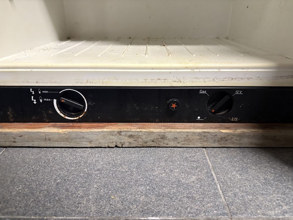 Frigorifico Trivalente Camping 220v 12v e gás