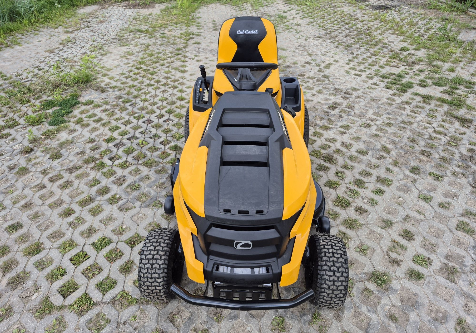 Kosiarka ciągniczek cub cadet nowa nie używana