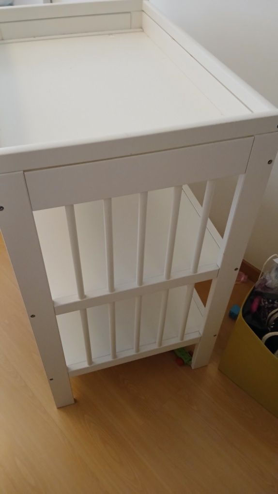 Trocador  fraldas  Ikea
