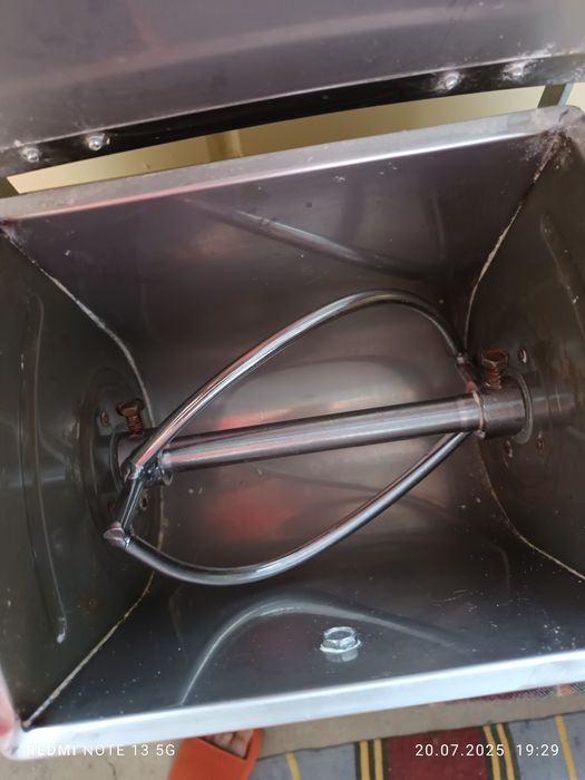 Тестомес горизонтальный Good Food SM2  на 2.5кг теста