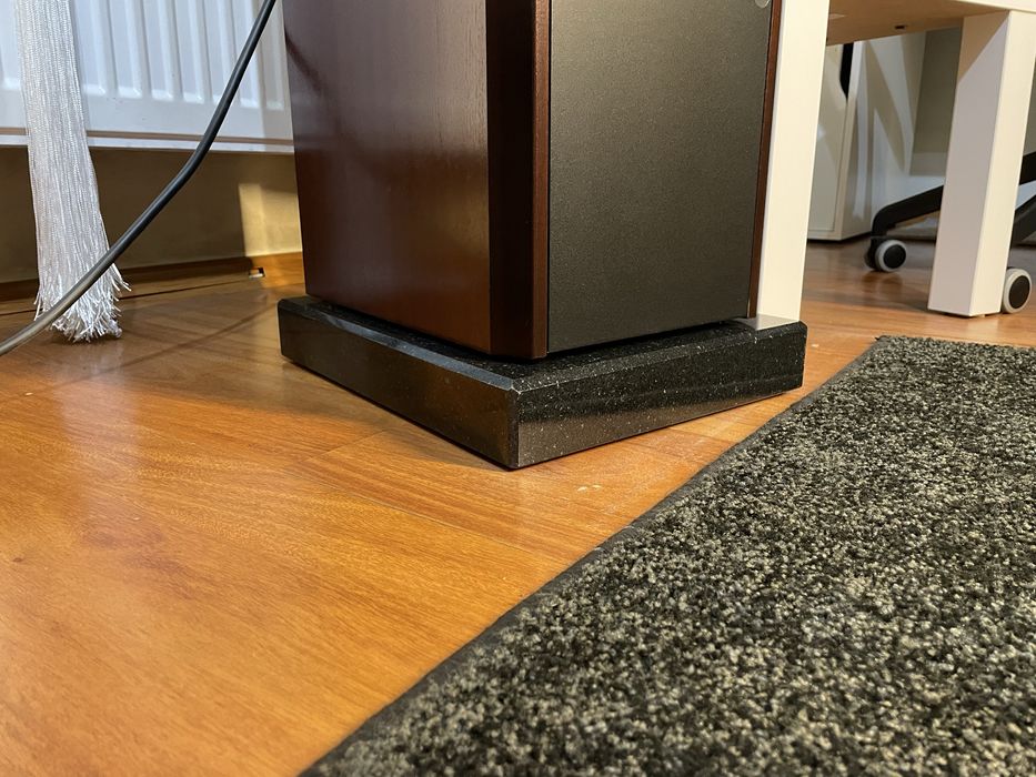 Kolumny głośnikowe DALI 450 Red Machoń- Transport